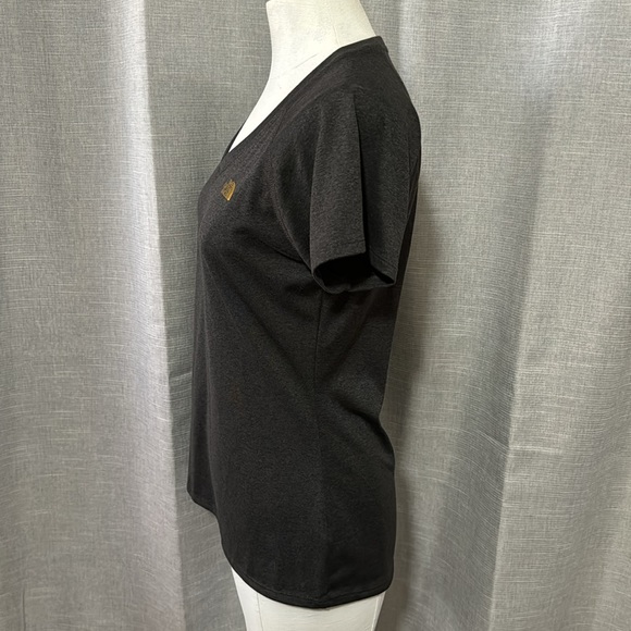Like New The North Face Wmns Tee-Sz M-Charcoal/Gold Logo-Short Sleeve-Polyester - Picture 6 of 15